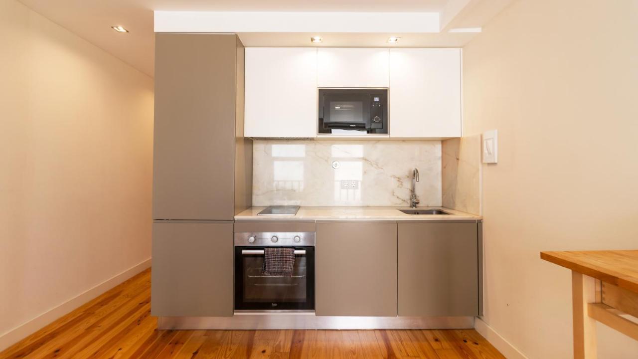 Delightful Duplex By Lovelystay ポルト エクステリア 写真